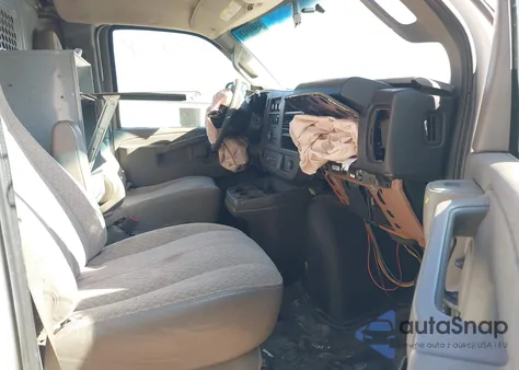 2017 Chevrolet Express 2500 Work Van из США, поврежденный, VIN 1GCWGBFF3H1125576